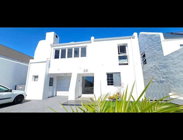 3 BEDROOM HOUSE FOR SALE IN LAMPIESBAAI